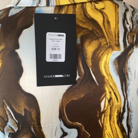 NWT- Fashion Nova Satin Shirt Dress - Size 1X - Picture 16 of 17